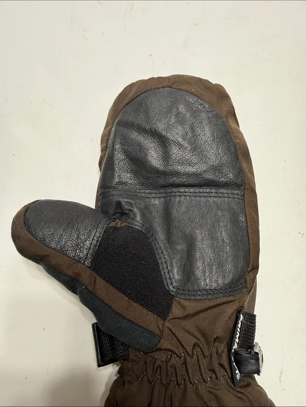 Kombi Black and Brown Fleece-Trim Gloves with Leather Palm